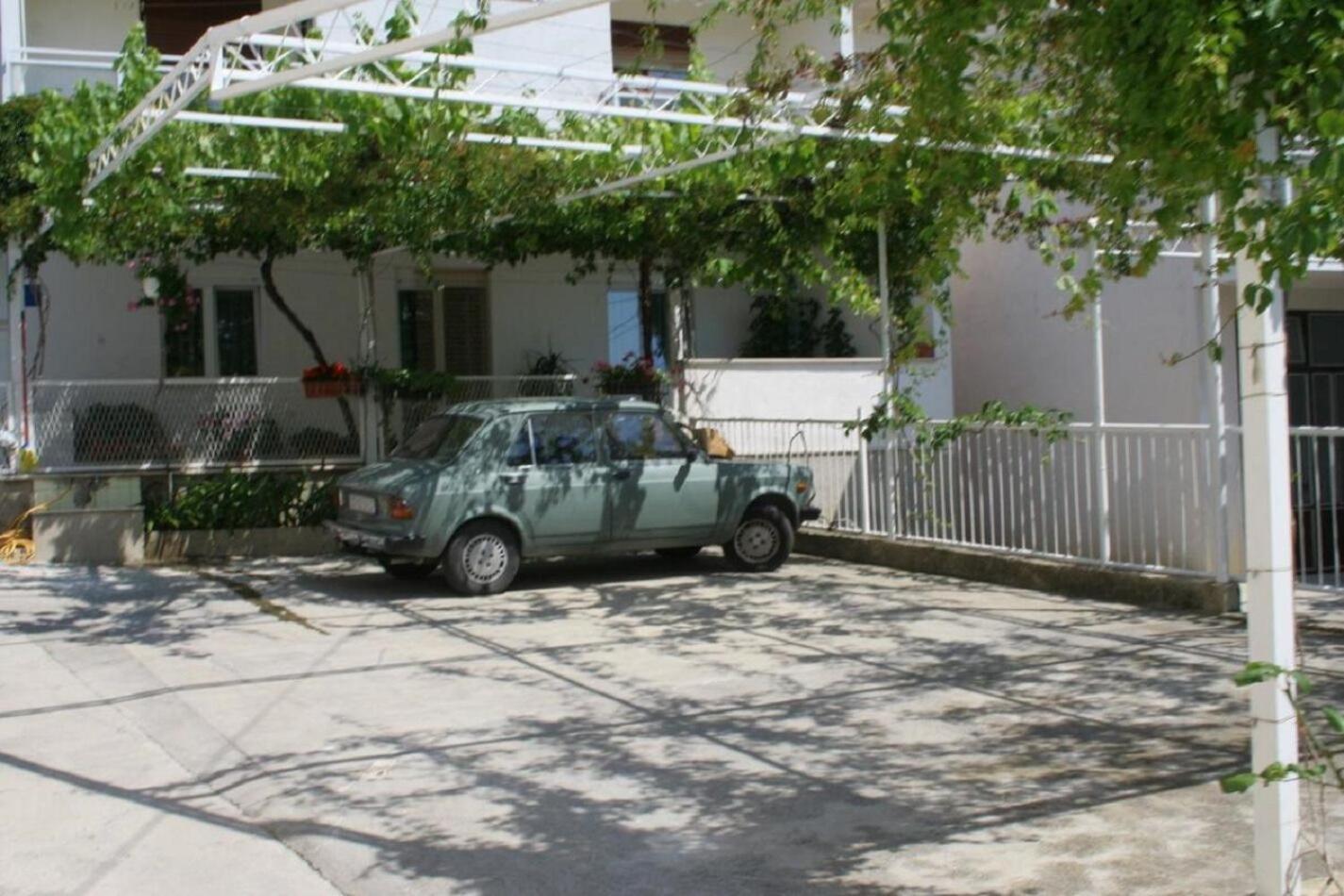 Apartments Zdravko - 150 M From Sandy Beach Duće Eksteriør bilde